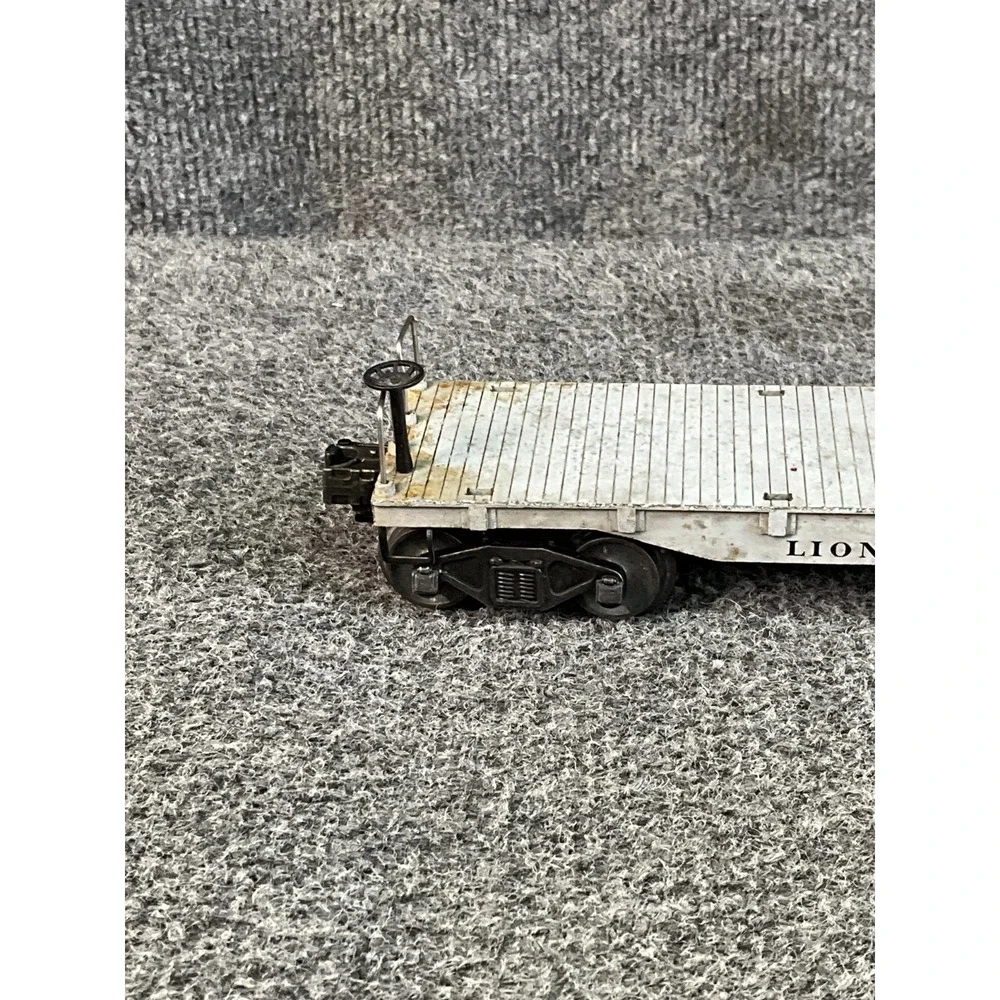 Vintage Lionel Lines 6411 Flatcar O Gauge Train Model Metal Base Collector Piece